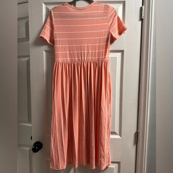 stripe dress with pockets - Picture 2 of 5